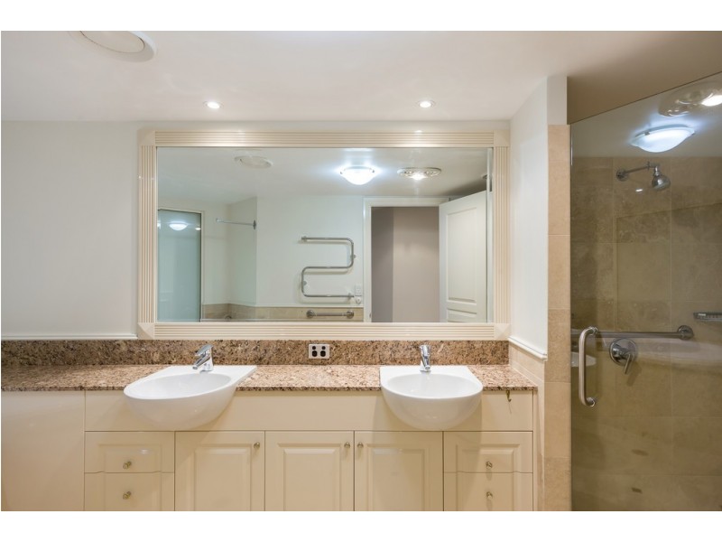 411/2 – 4 Herries Street, East Toowoomba QLD 4350