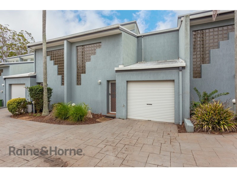 4/328 Hume Street, Centenary Heights QLD 4350