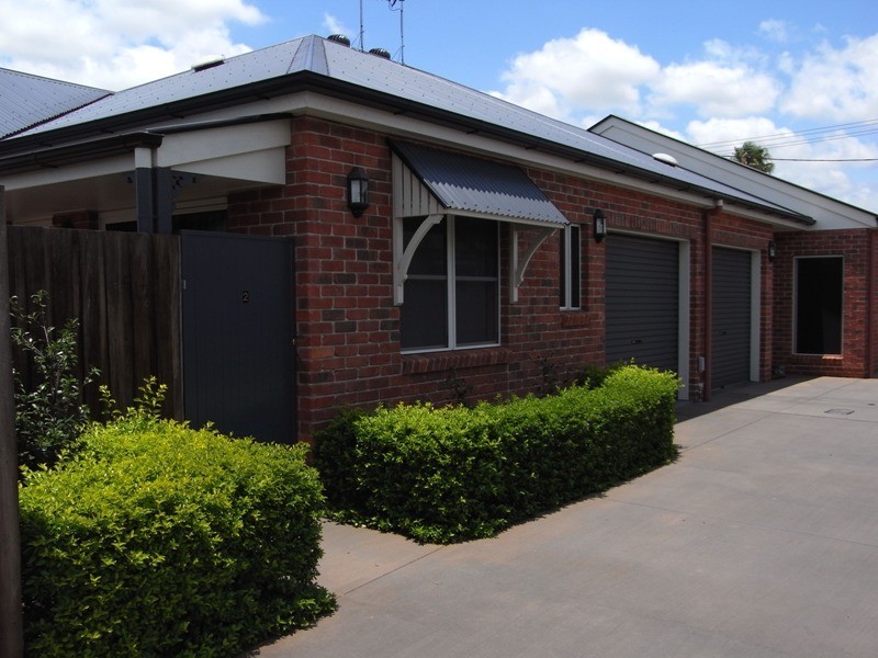 3/9a Albert Street, Newtown QLD 4350