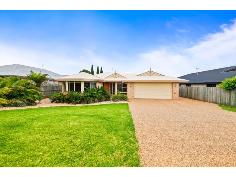 5 Shelton Crescent, Kearneys Spring QLD 4350