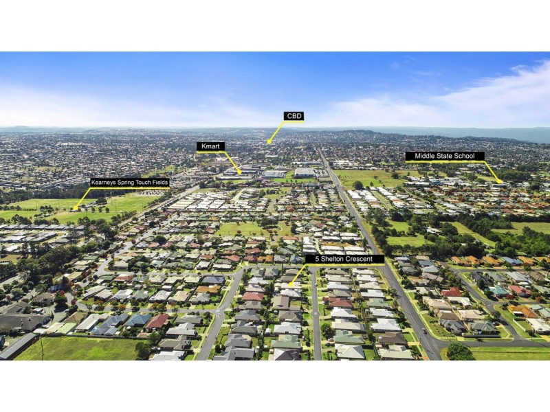 5 Shelton Crescent, Kearneys Spring QLD 4350