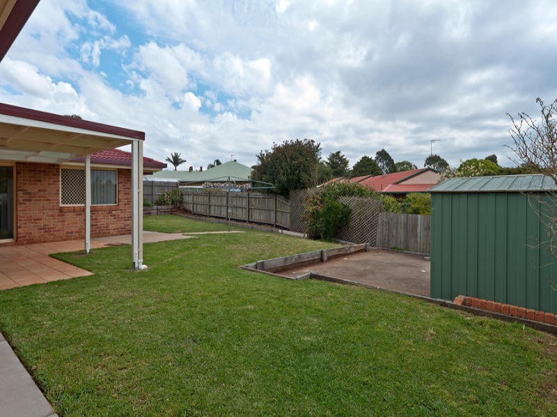 5 Lorraine Crescent, Centenary Heights QLD 4350