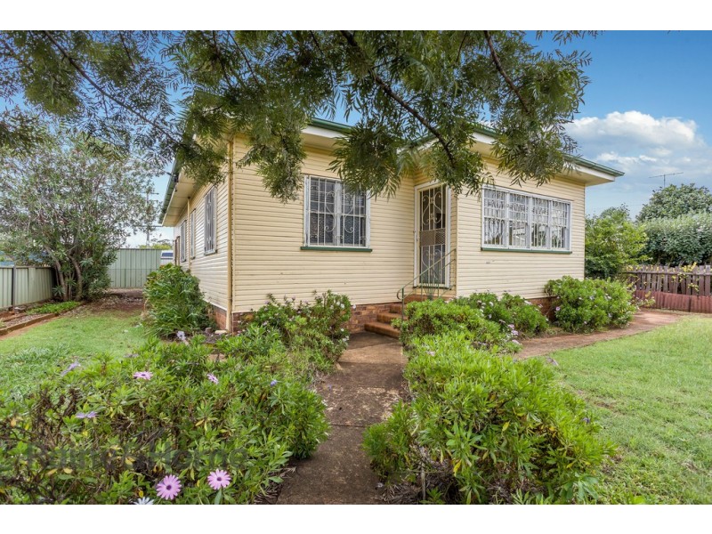 173 Holberton Street, Newtown QLD 4350