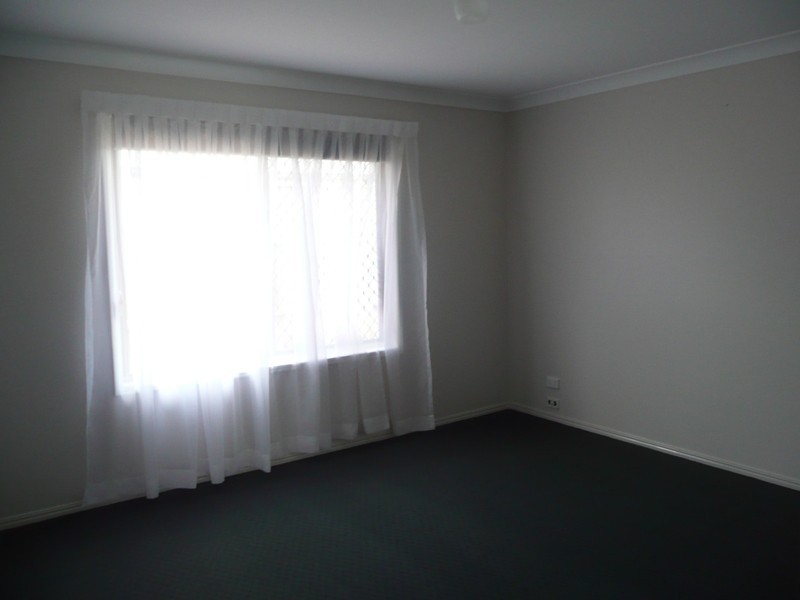 398 West Street, Kearneys Spring QLD 4350