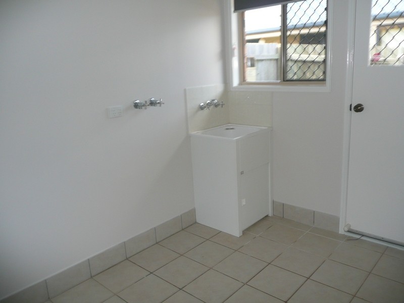 398 West Street, Kearneys Spring QLD 4350