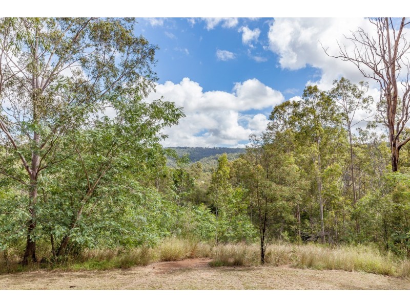 1607 Murphys Creek Road, Murphys Creek QLD 4352
