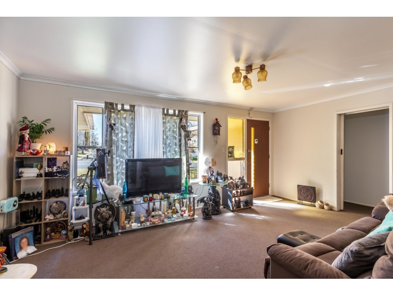 8 Bagot Street, Centenary Heights QLD 4350