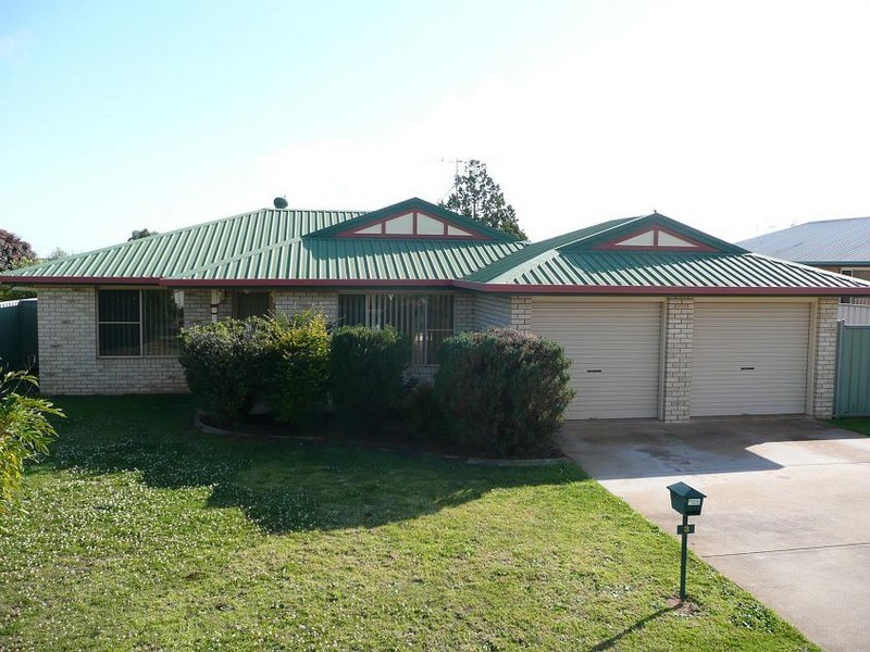 3 Alroe Court, Kearneys Spring QLD 4350