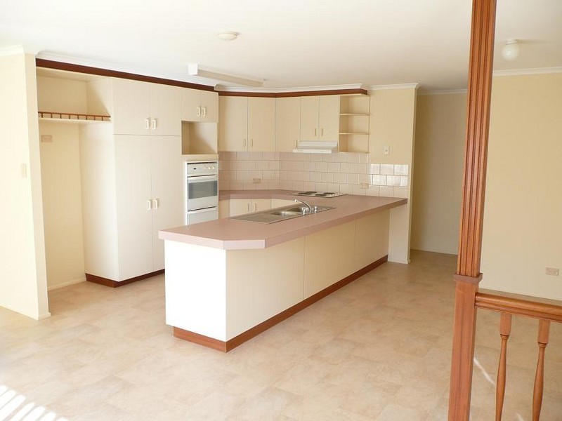 3 Alroe Court, Kearneys Spring QLD 4350