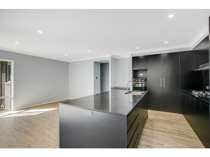 60 Velodrome Drive, Kearneys Spring QLD 4350