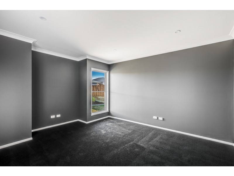 60 Velodrome Drive, Kearneys Spring QLD 4350