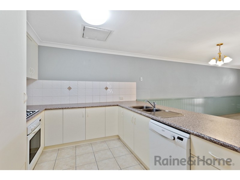 2/105 Hume Street, East Toowoomba QLD 4350