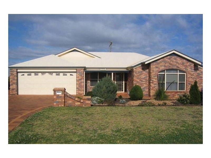 19 Gregory Court, Highfields QLD 4352