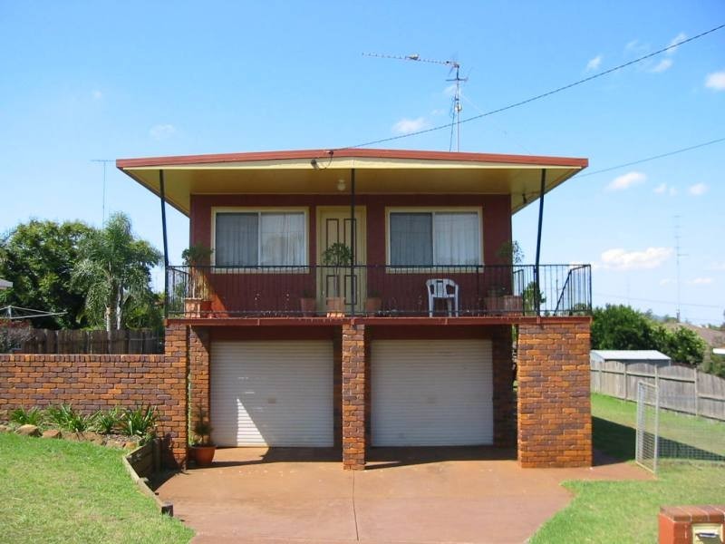 44 Kingsford Smith Drive, Toowoomba QLD 4350