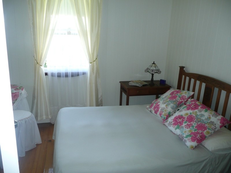 26a Rhyde Street, Mount Lofty QLD 4350