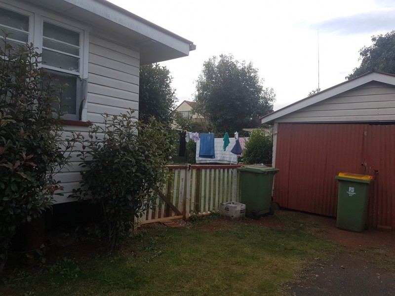 319 James Street, Newtown QLD 4350