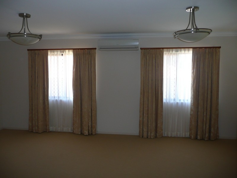 21 Calypso Crescent, Middle Ridge QLD 4350