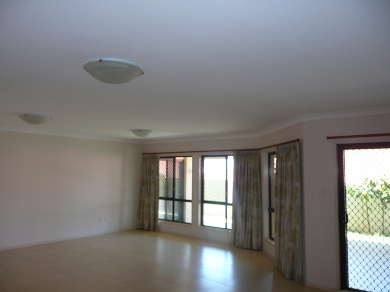 21 Calypso Crescent, Middle Ridge QLD 4350