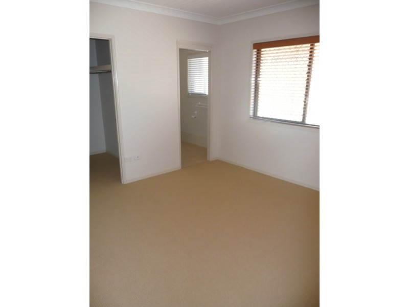 21 Calypso Crescent, Middle Ridge QLD 4350