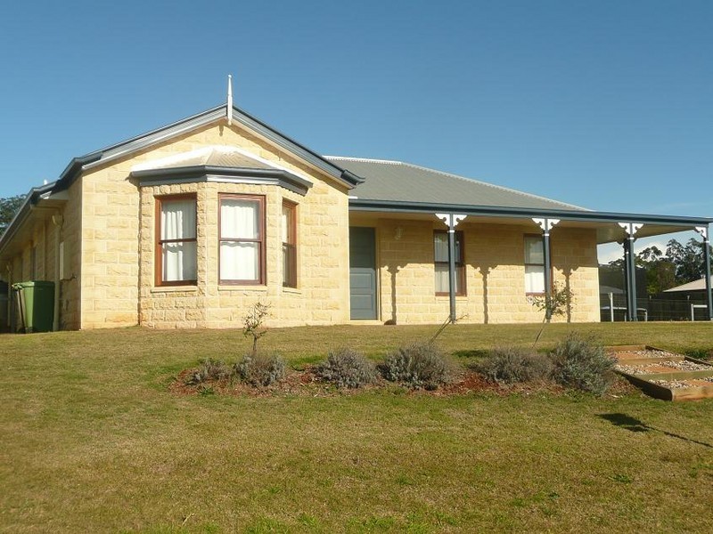 23 Berghofer Drive, Highfields QLD 4352