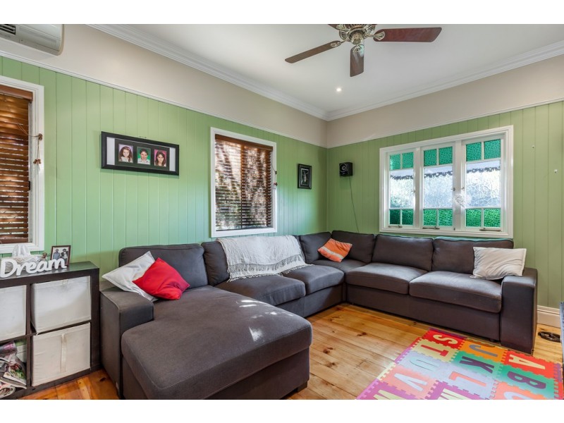 246A Campbell Street, Newtown QLD 4350