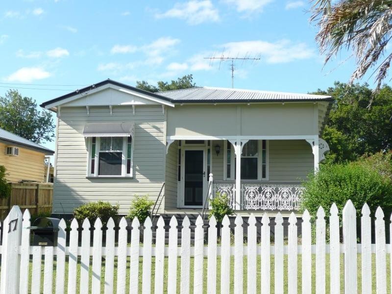 17 Herries Street, East Toowoomba QLD 4350