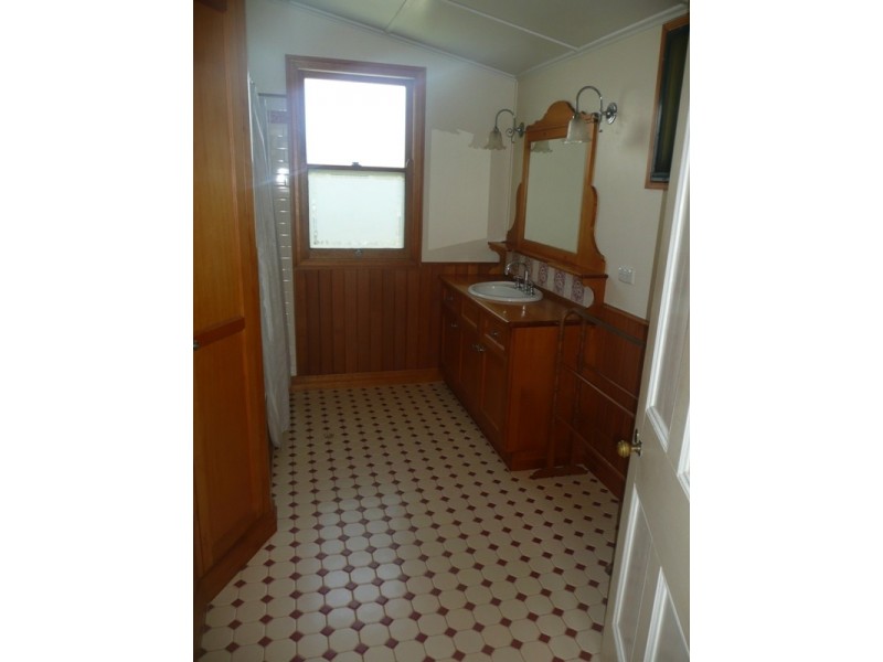 17 Herries Street, East Toowoomba QLD 4350