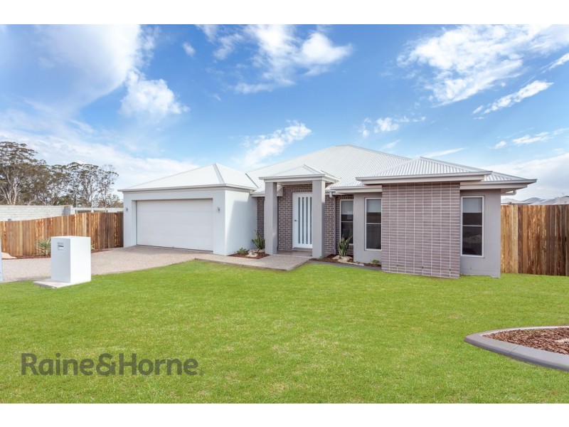 16 Bootes Street, Kearneys Spring QLD 4350