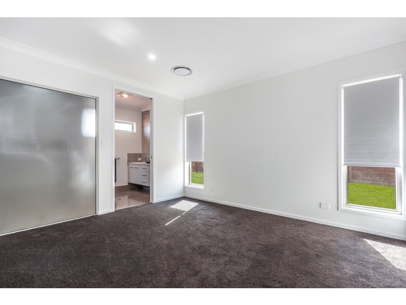 16 Bootes Street, Kearneys Spring QLD 4350