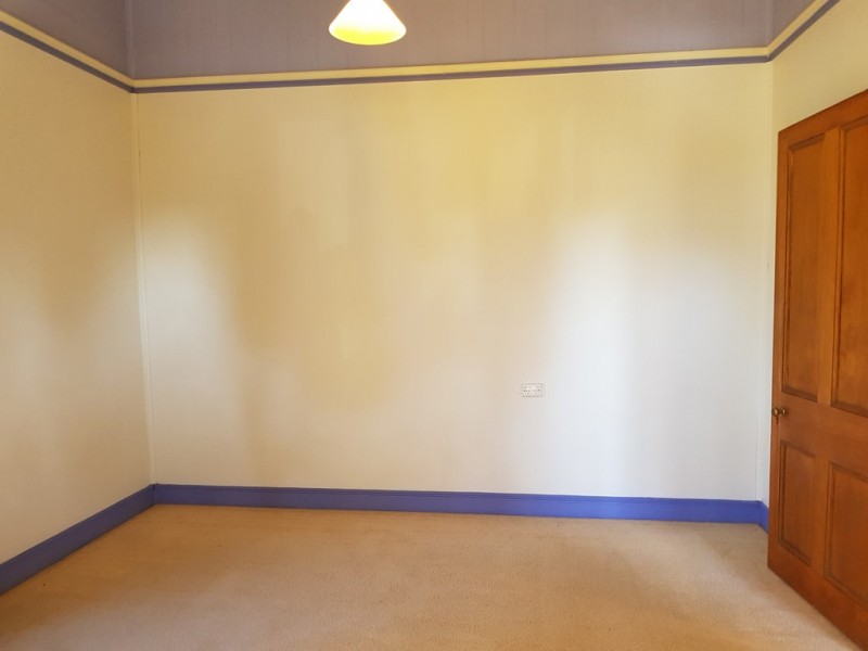 114 Hill Street, Newtown QLD 4350