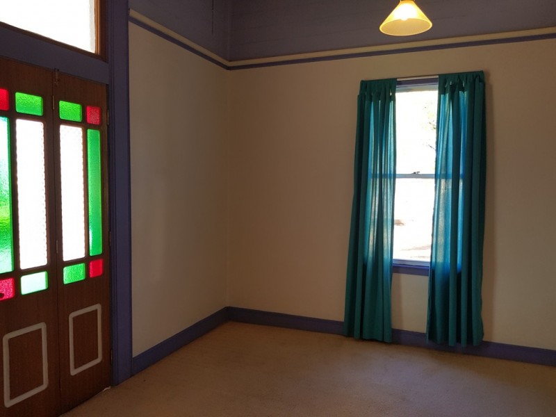 114 Hill Street, Newtown QLD 4350