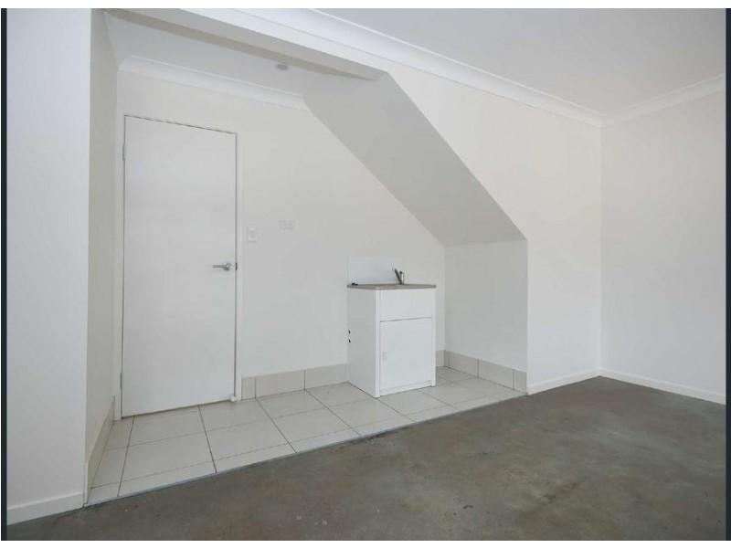 1/276 Alderley Street, Centenary Heights QLD 4350