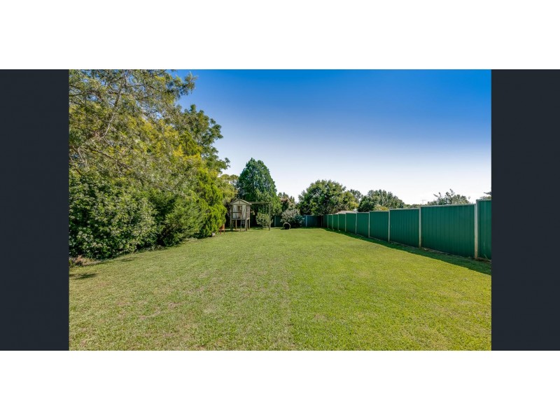 27 Dalmeny Street, Wilsonton QLD 4350