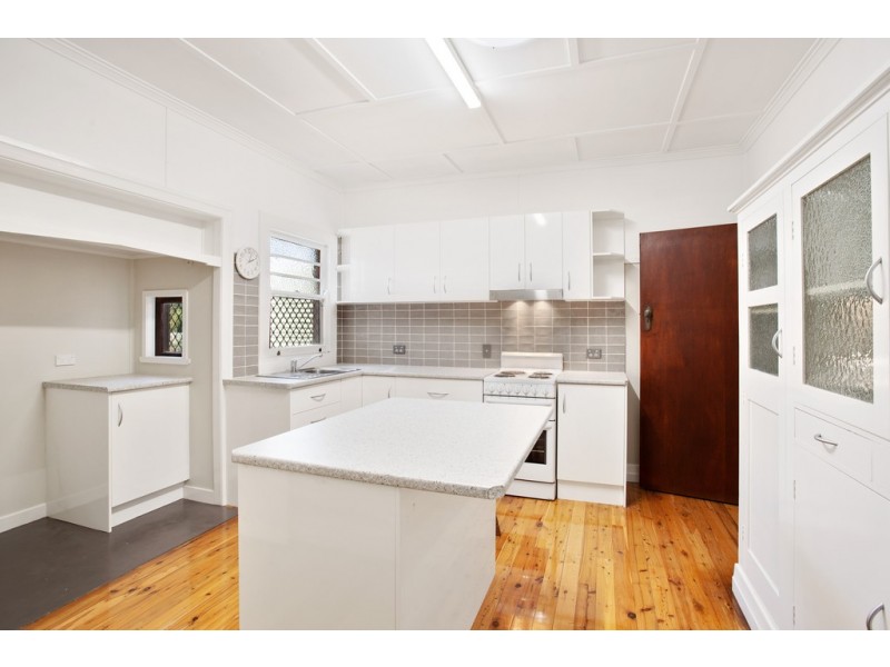 37 Gostwyck Street, Newtown QLD 4350