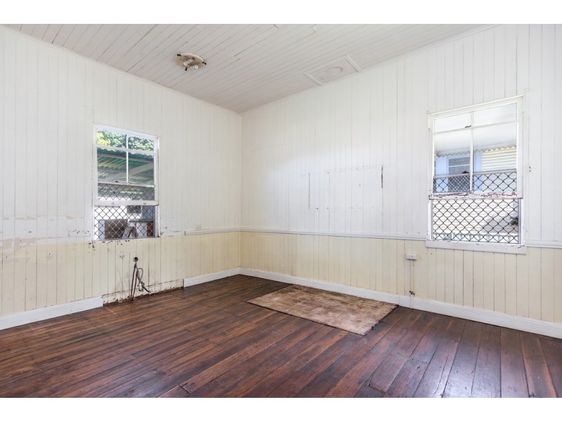 232 Herries Street, Newtown QLD 4350