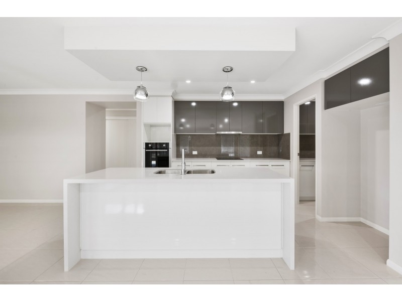 62 Velodrome Drive, Kearneys Spring QLD 4350