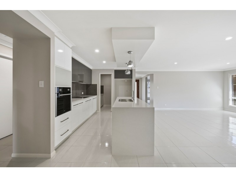 62 Velodrome Drive, Kearneys Spring QLD 4350