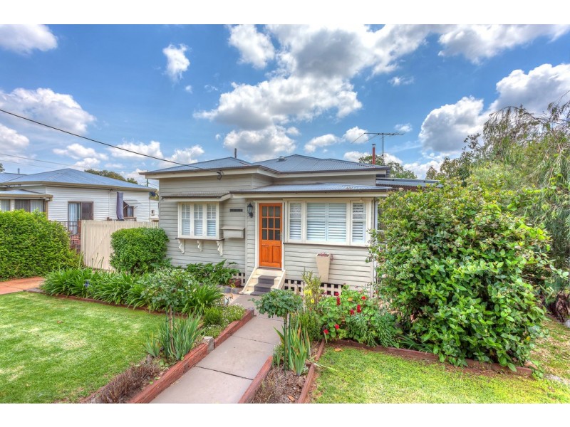 147 Perth Street, South Toowoomba QLD 4350