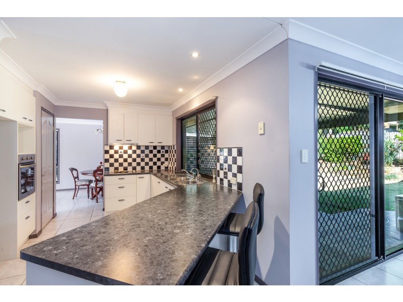 38 Willowburn Drive, Rockville QLD 4350