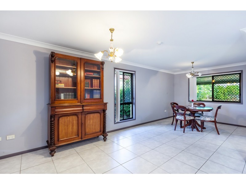 38 Willowburn Drive, Rockville QLD 4350