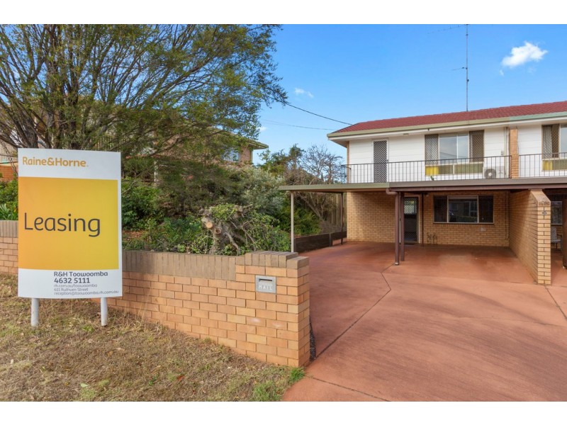 1/4 Muir Street, Harlaxton QLD 4350