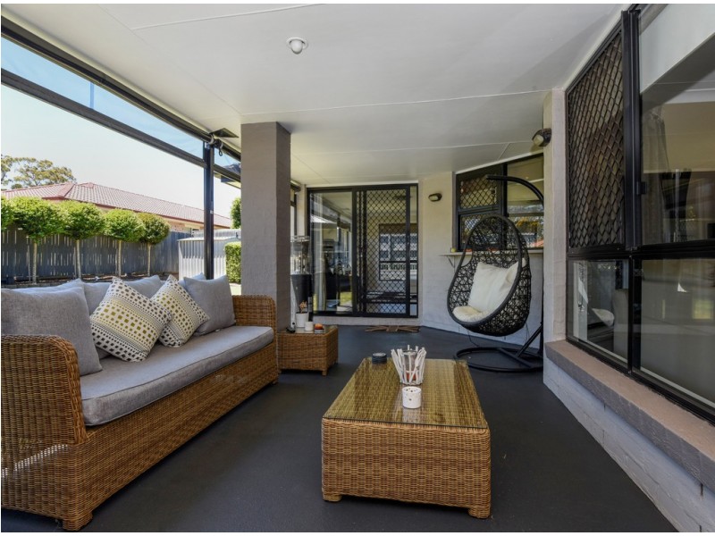 32 Wood Drive, Middle Ridge QLD 4350