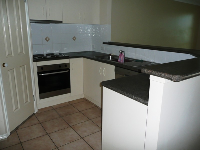 10 Cortess Street, Kearneys Spring QLD 4350