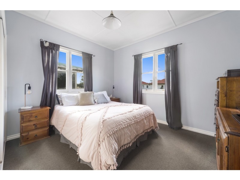 34 Victory Street, Newtown QLD 4350