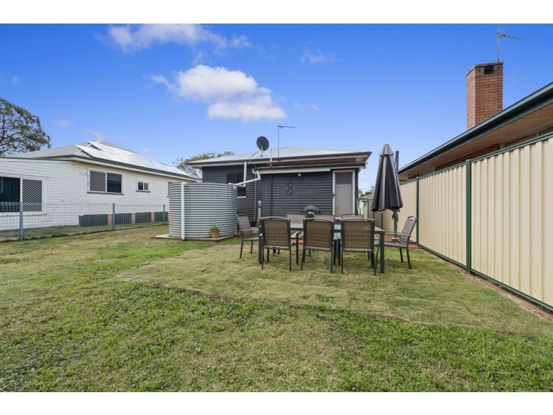 34 Victory Street, Newtown QLD 4350