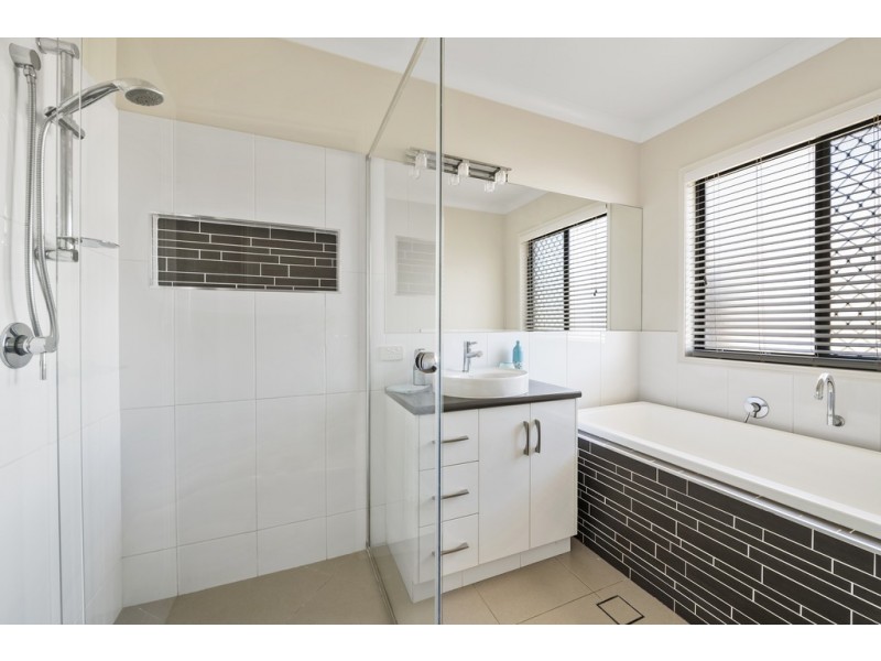 49 Sommariva Street, Westbrook QLD 4350