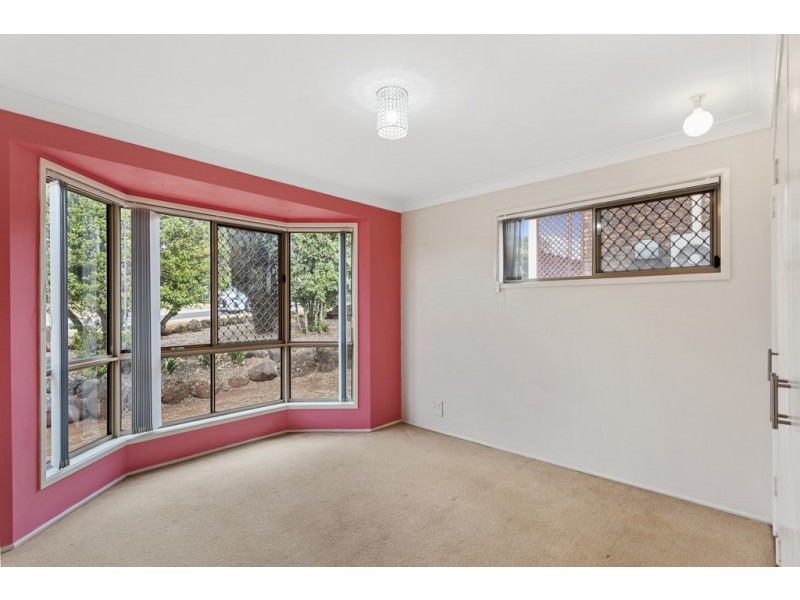 9 McIvor Street, Kearneys Spring QLD 4350
