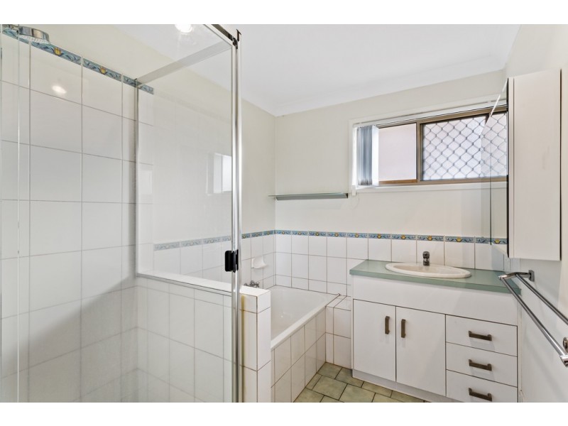 9 McIvor Street, Kearneys Spring QLD 4350