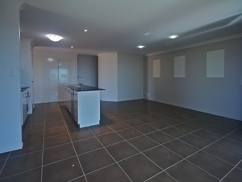 50 Sommariva Street, Westbrook QLD 4350