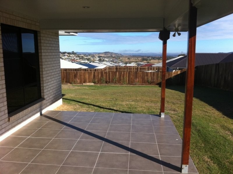 50 Sommariva Street, Westbrook QLD 4350